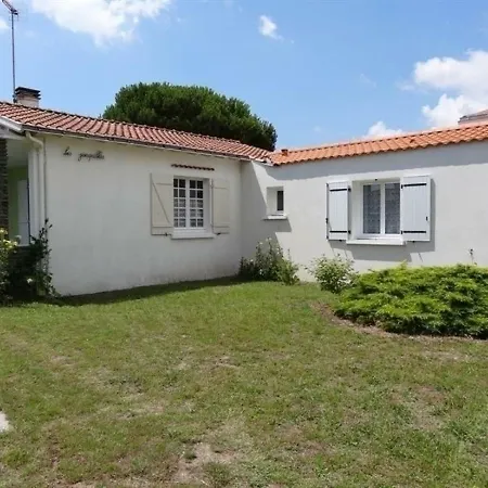 House Maison Idealement Placee 1 度假居 *
